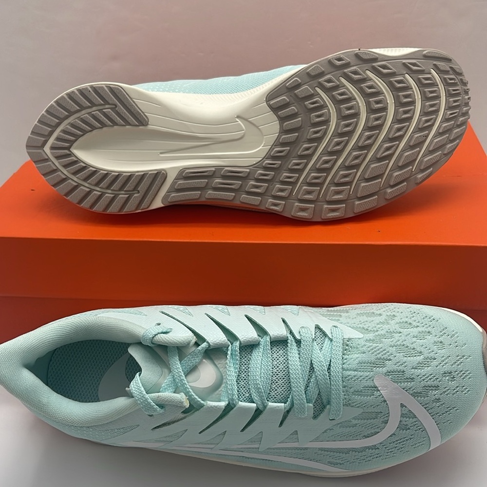 Nike WMNS NIKE ZOOM RIVAL FLY Sneakers 
TEAL TINT/WHITE-GHOST AQUA
CD7287 300 - Picture 3 of 16